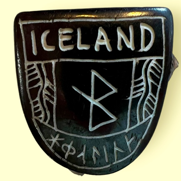 A special collectible magnet imported from Iceland Great memory of Iceland New - Picture 3 of 5
